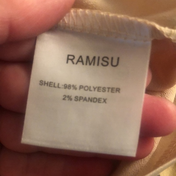 Ramisu Ivory silky camisole / shell with eyelash lace trim - Picture 8 of 10